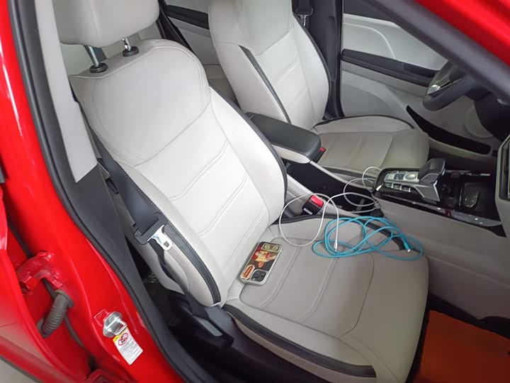 Фото 25 - BYD Yuan Pro