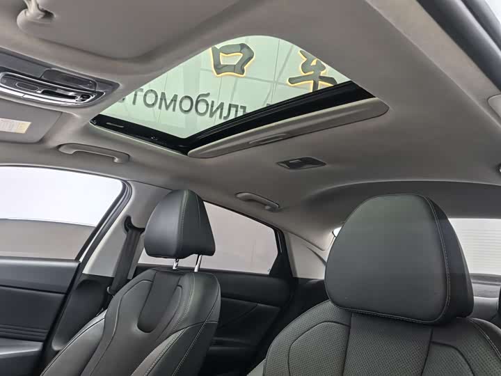 Фото 12 - Hyundai Elantra N line