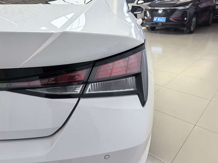 Фото 16 - Hyundai Elantra N line