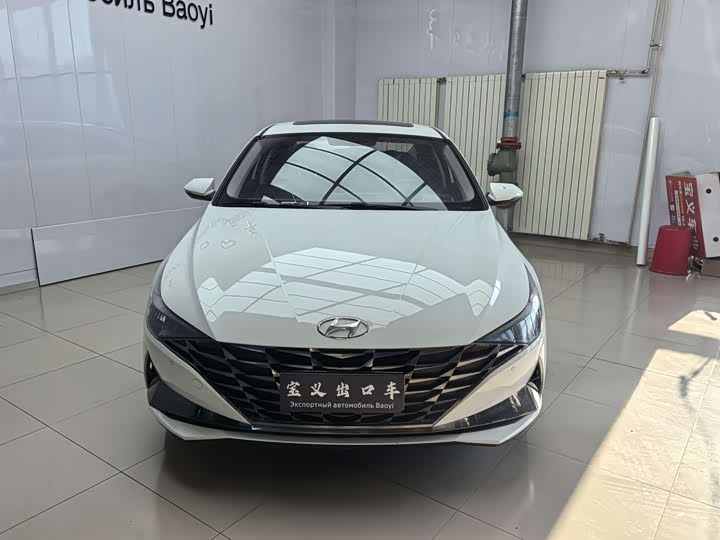 Фото 2 - Hyundai Elantra N line
