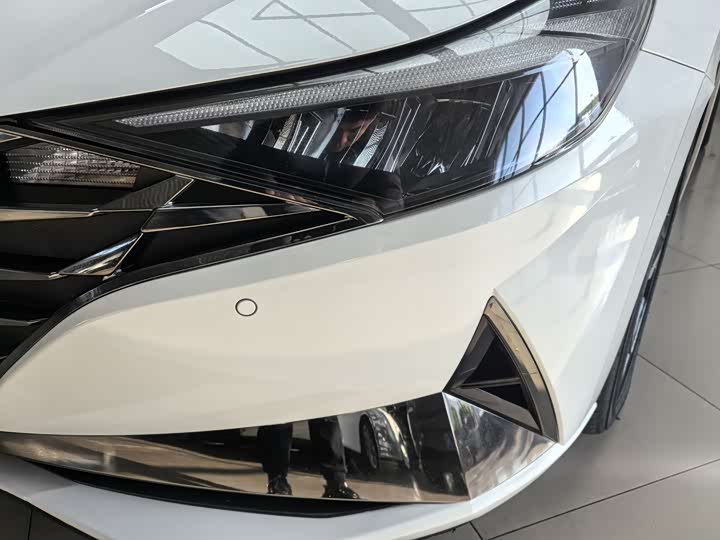 Фото 4 - Hyundai Elantra N line