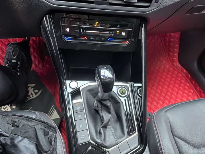 Фото 12 - Volkswagen Tayron