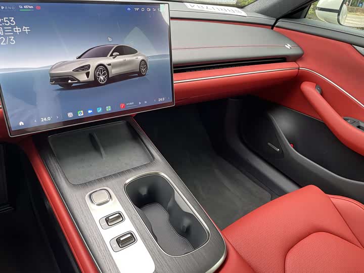 Фото 19 - Xiaomi SU7