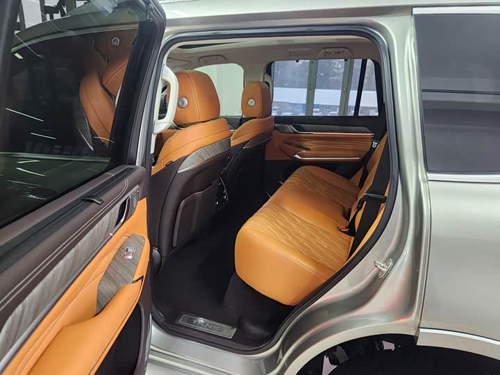 Фото 8 - Tank 500