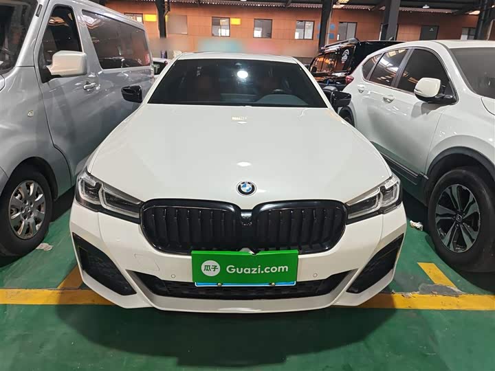 Фото 3 - BMW 5 Series