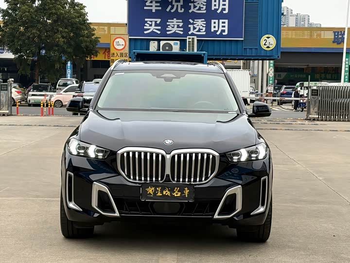 Фото 2 - BMW X5