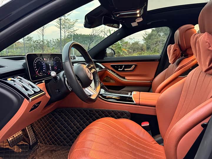 Фото 10 - Mercedes-Benz S-Class