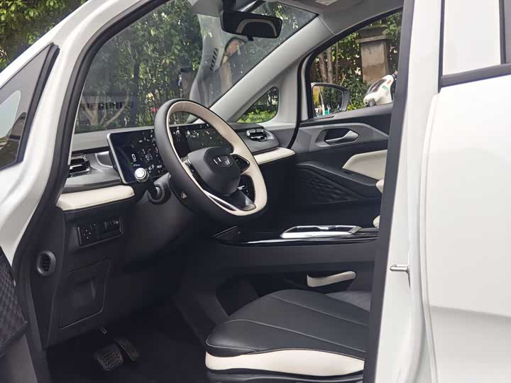 Фото 8 - Geely Geometry E Firefly