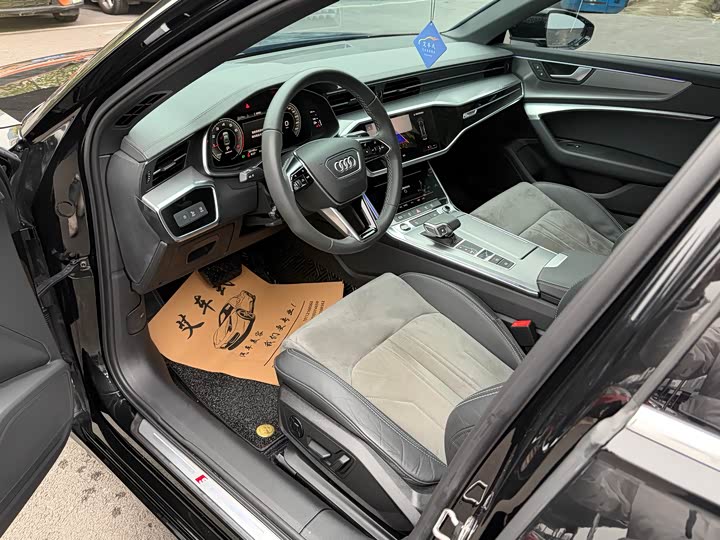 Фото 14 - Audi A6L