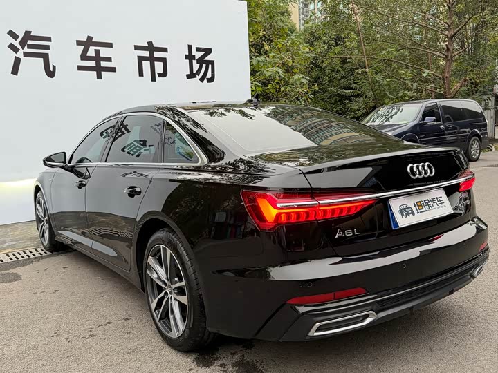 Фото 28 - Audi A6L