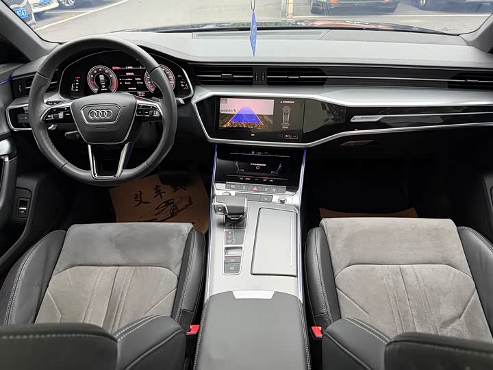Фото 8 - Audi A6L