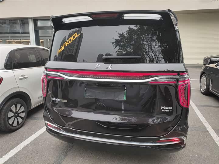 Фото 6 - Hongqi HQ9