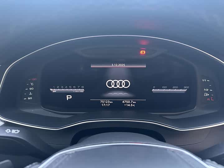 Фото 10 - Audi A6L