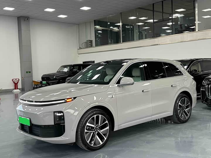 Фото 1 - LiXiang L6