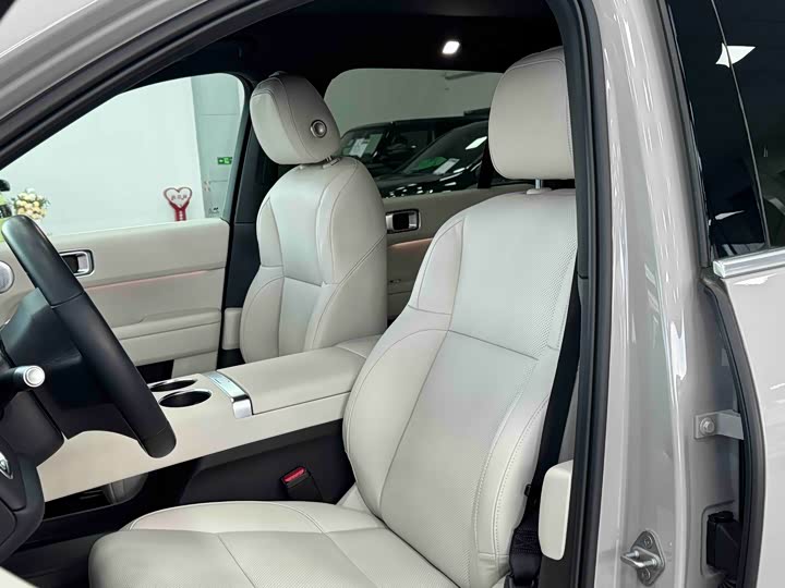 Фото 6 - LiXiang L6