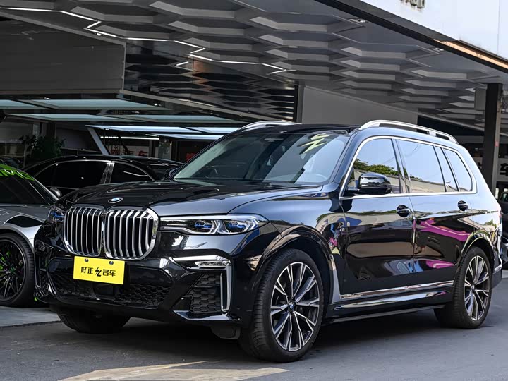 Фото 1 - BMW X7