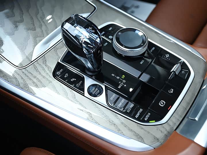 Фото 11 - BMW X7