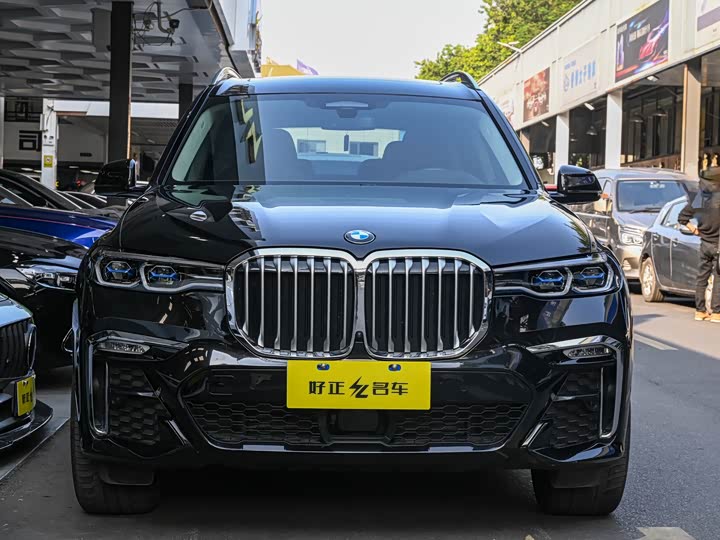 Фото 2 - BMW X7