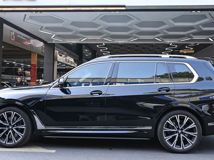Фото 3 - BMW X7
