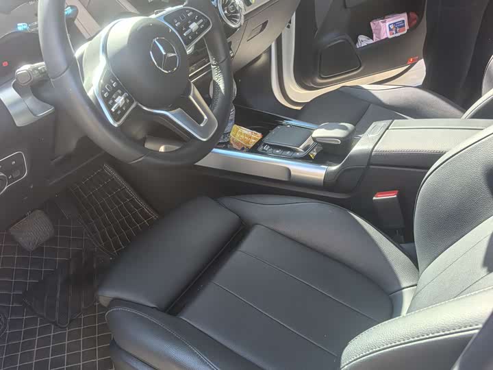 Фото 3 - Mercedes-Benz GLB-Class