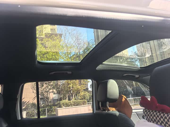 Фото 7 - Mercedes-Benz GLB-Class