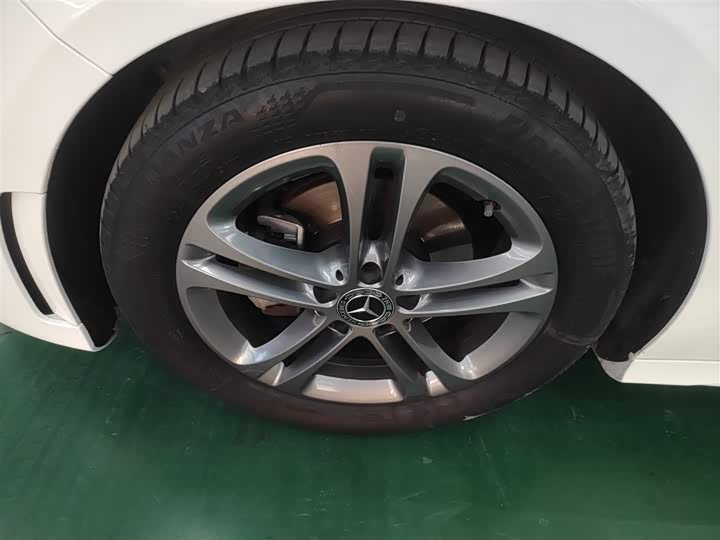 Фото 23 - Mercedes-Benz A-Class