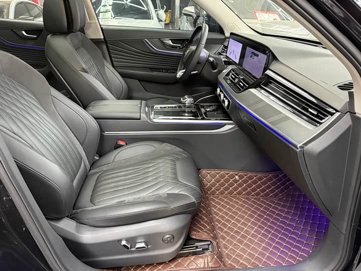 Фото 12 - Hongqi HS5