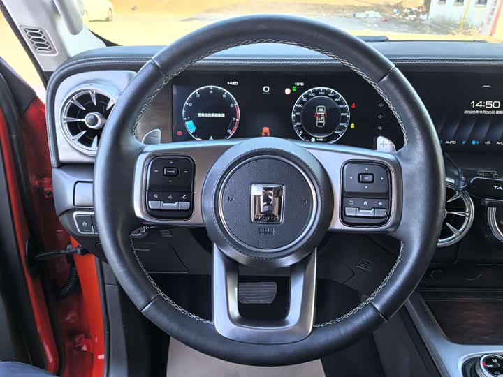 Фото 8 - Tank 300