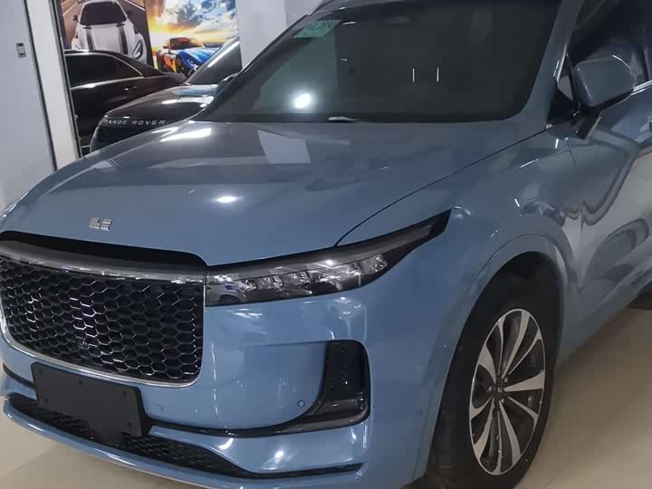 Фото 1 - LiXiang One