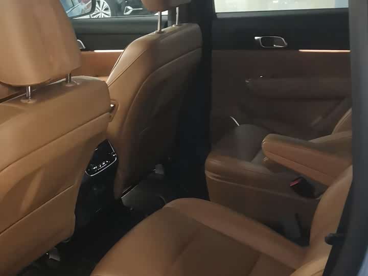 Фото 11 - LiXiang One