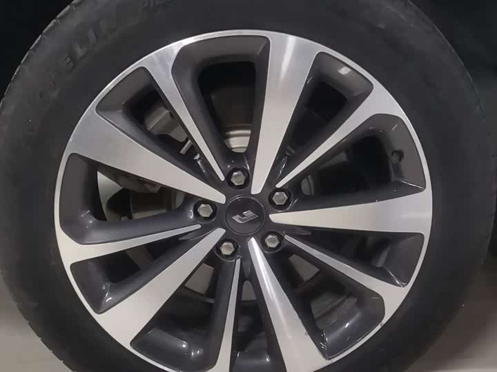 Фото 7 - LiXiang One