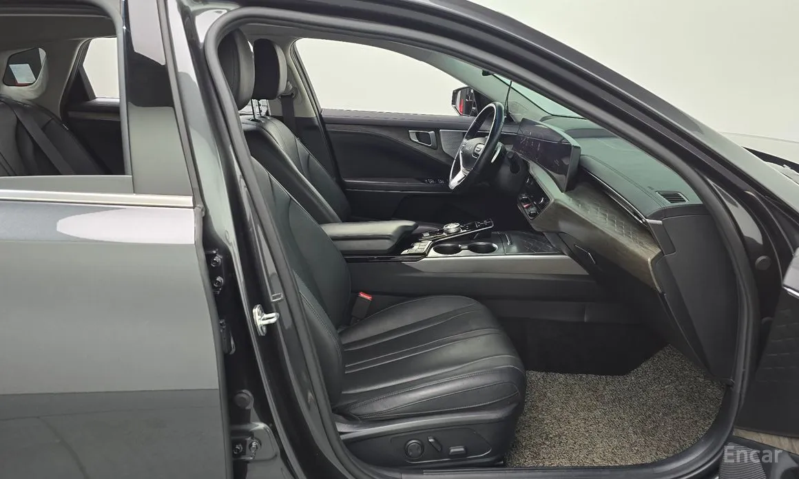 Фото 11 - Kia K8