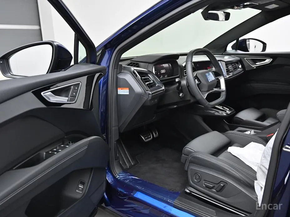 Фото 11 - Audi Q4 e-tron