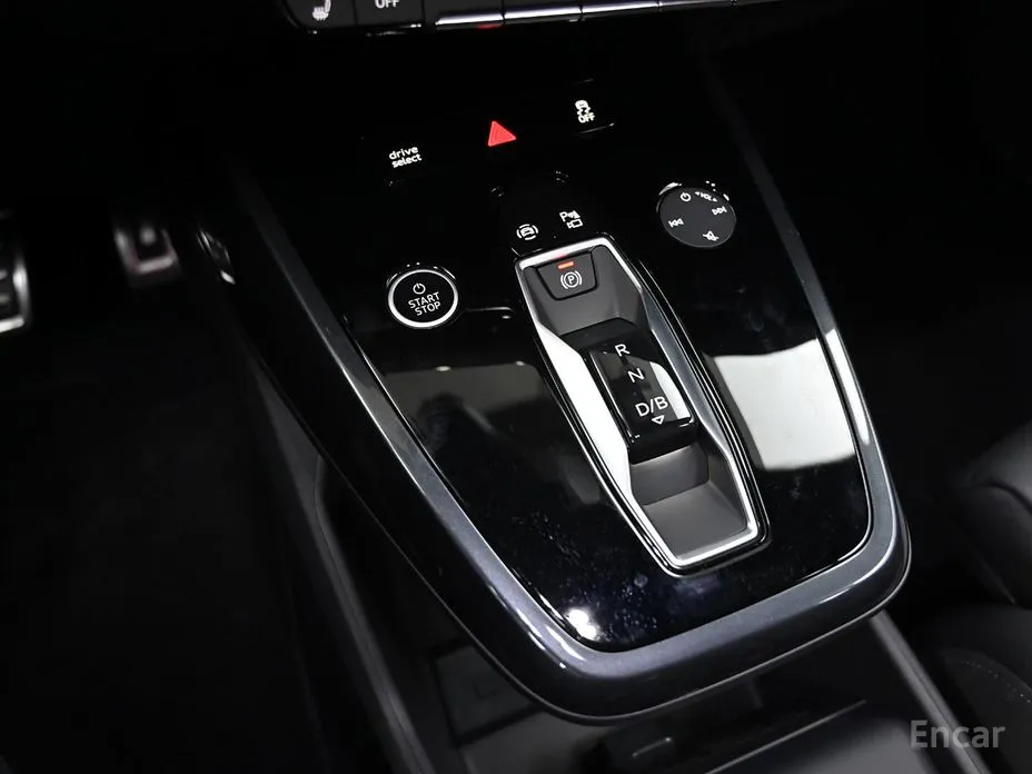 Фото 9 - Audi Q4 e-tron