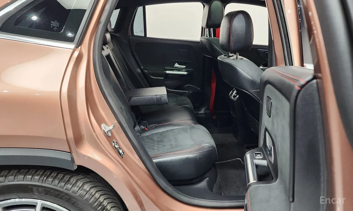 Фото 12 - Mercedes-Benz GLA-Class