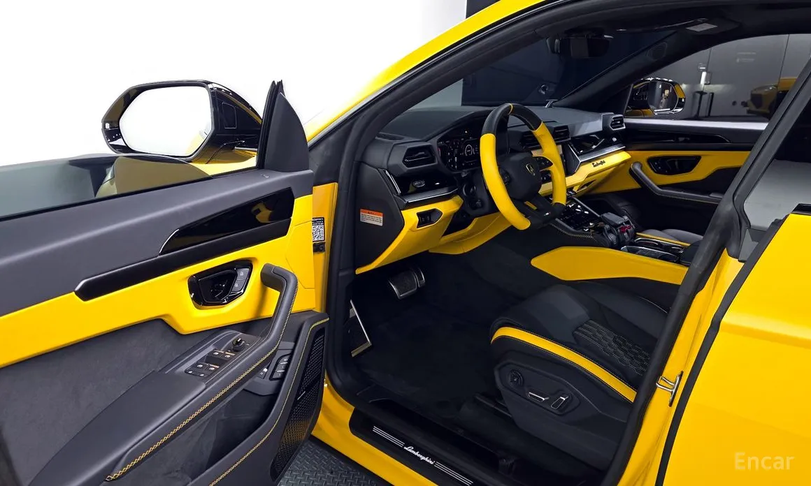 Фото 10 - Lamborghini Urus