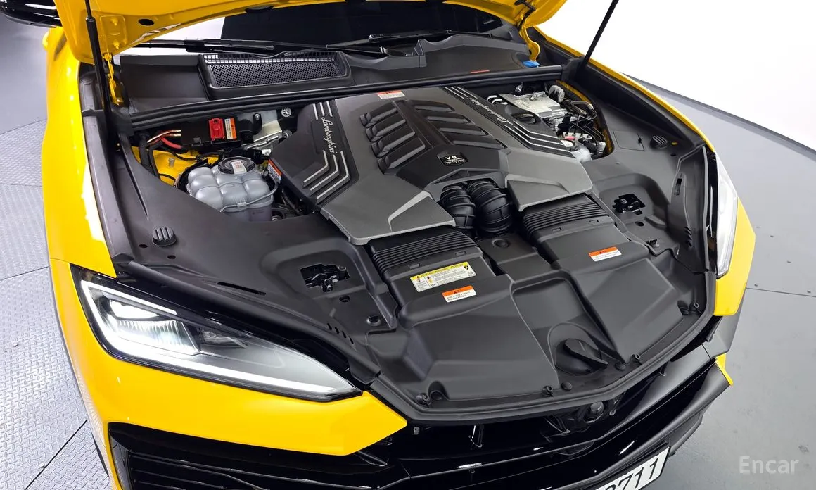 Фото 6 - Lamborghini Urus