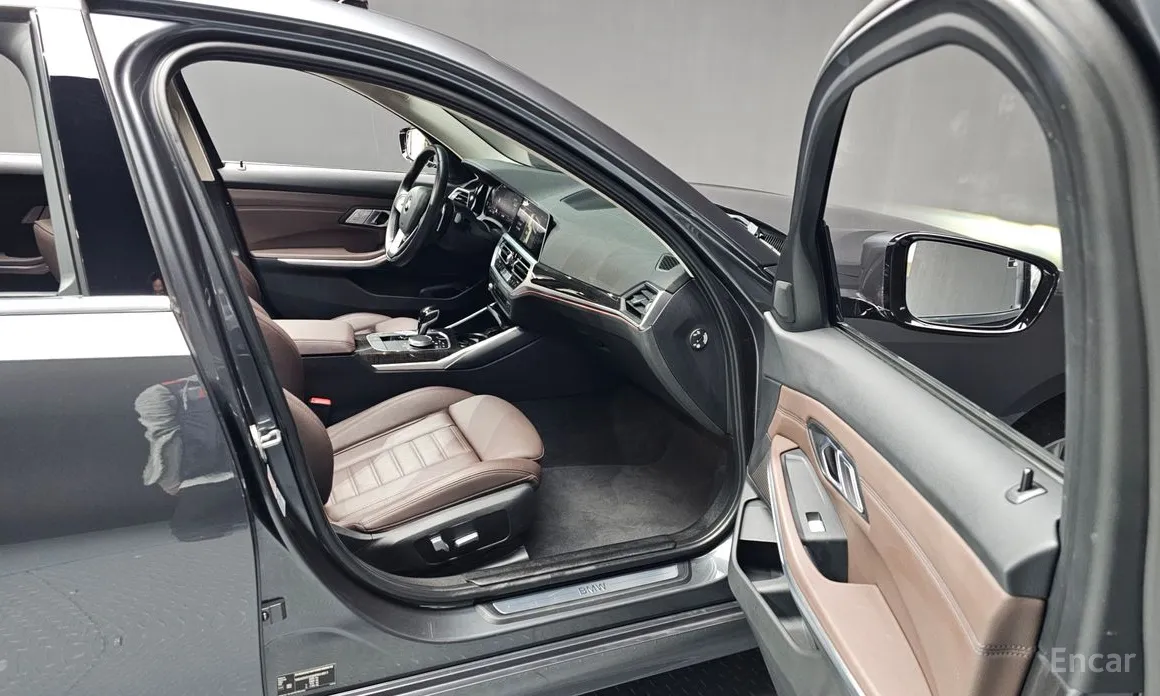 Фото 11 - BMW 3 Series