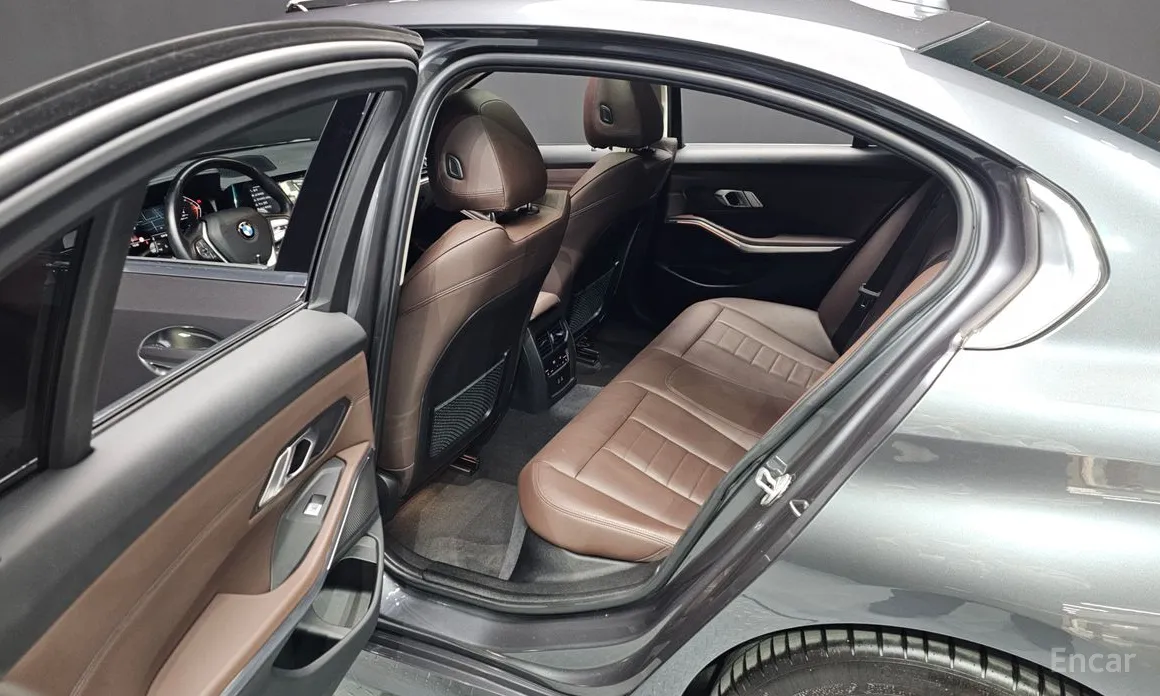 Фото 12 - BMW 3 Series