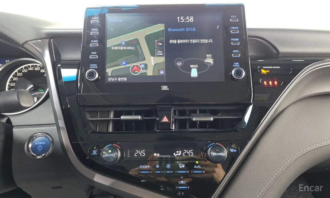 Фото 16 - Toyota Camry