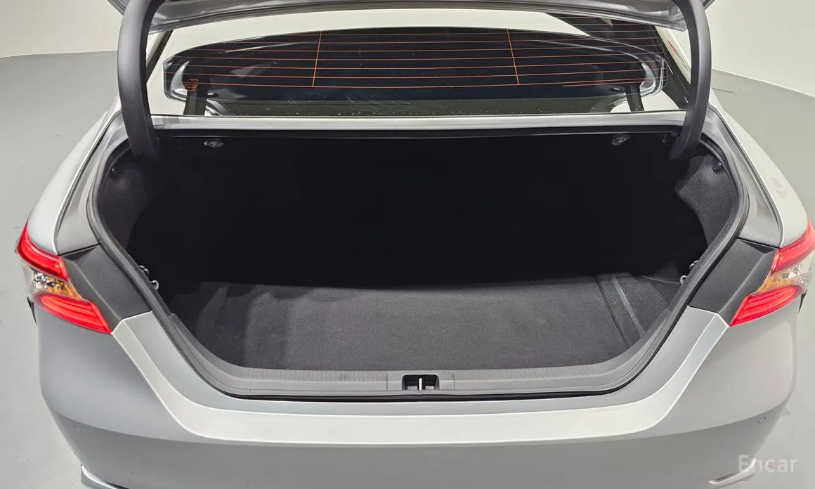 Фото 20 - Toyota Camry