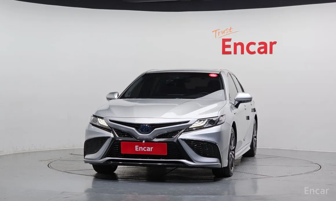 Фото 3 - Toyota Camry