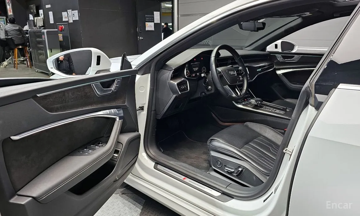 Фото 11 - Audi A7