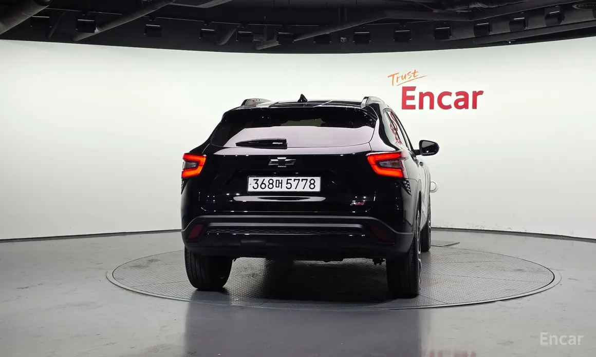 Фото 4 - Chevrolet Trax