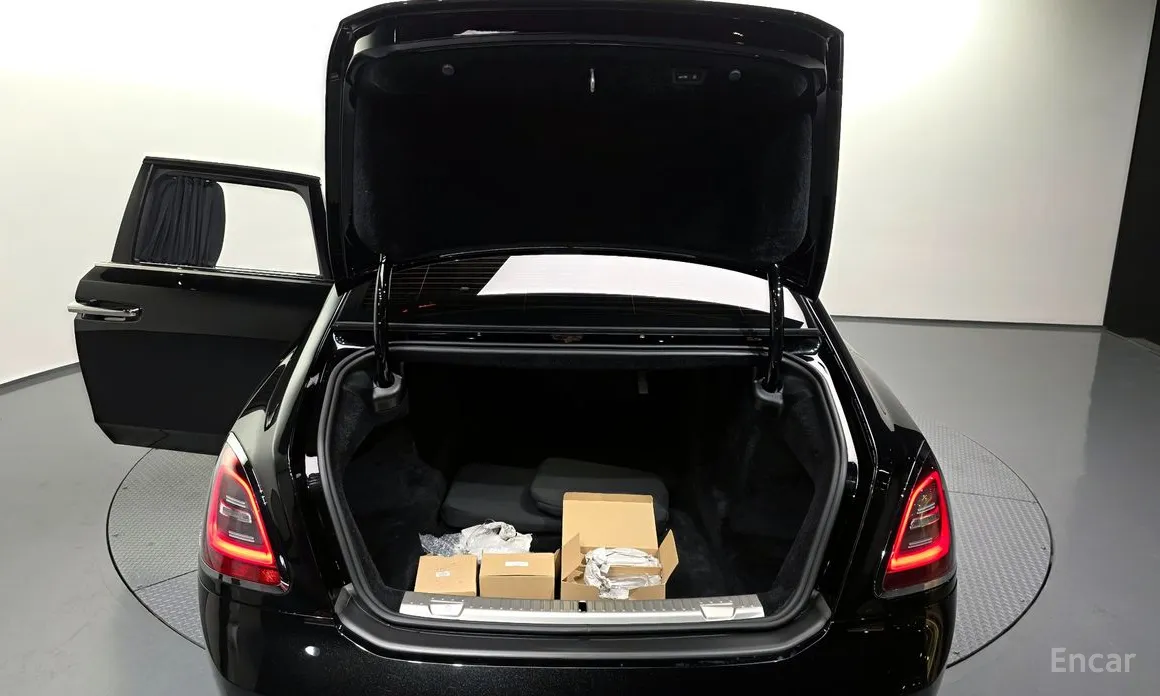 Фото 20 - Rolls-Royce Ghost