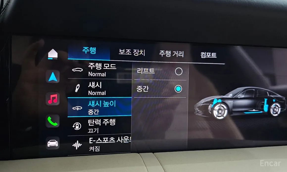 Фото 17 - Porsche Taycan