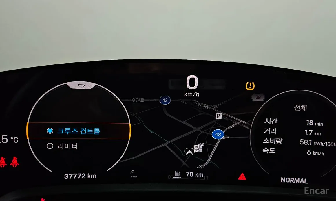 Фото 8 - Porsche Taycan