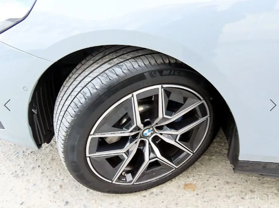 Фото 20 - BMW 5 Series