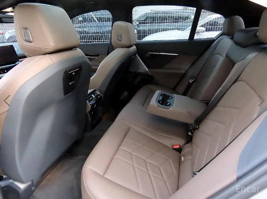 Фото 6 - BMW 5 Series