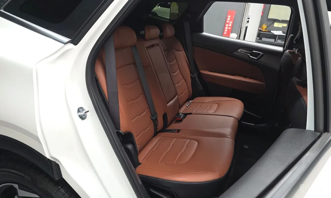 Фото 12 - Kia Sportage